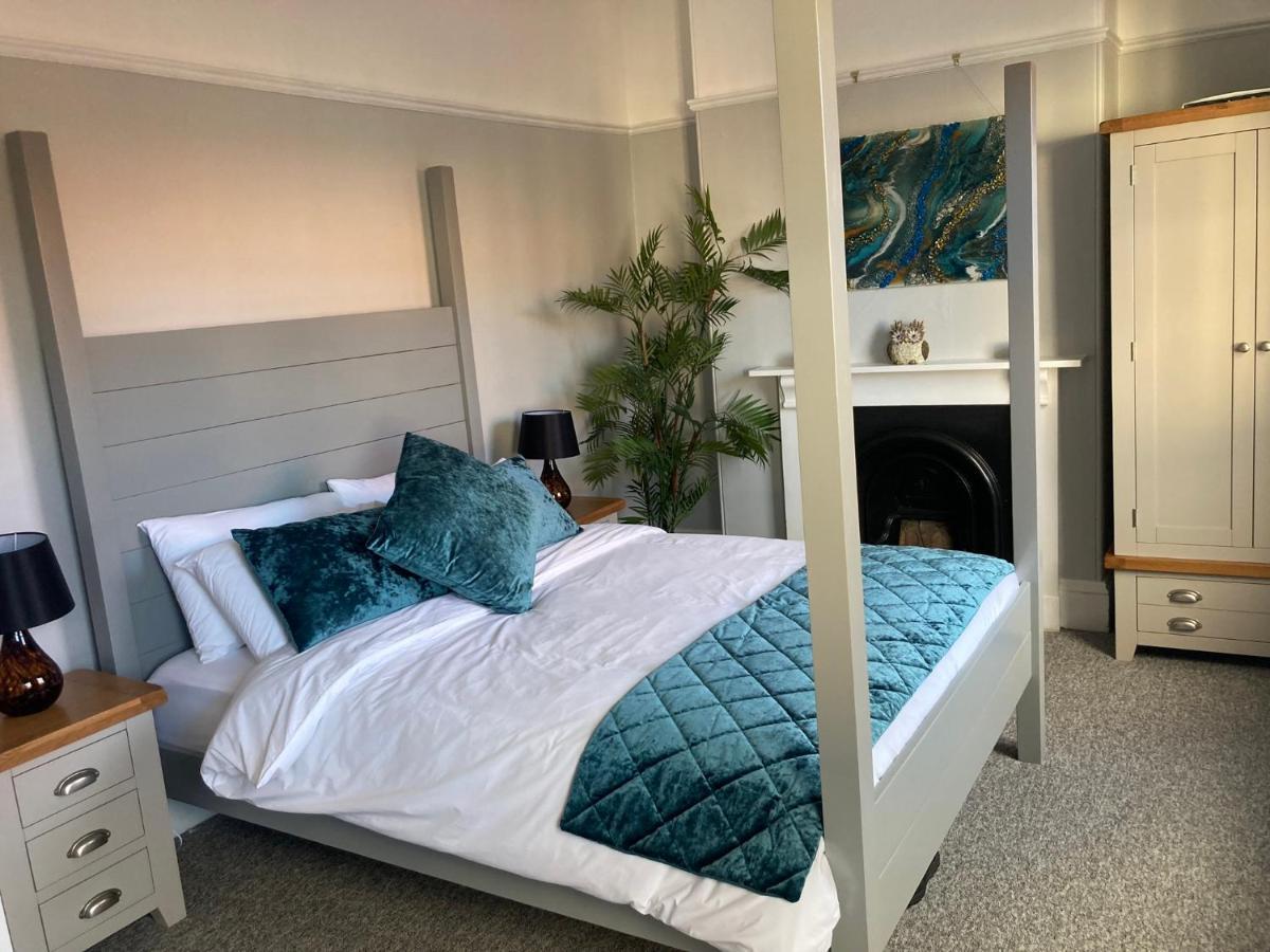 Stylish Flat In Yeovil Somerset Buitenkant foto